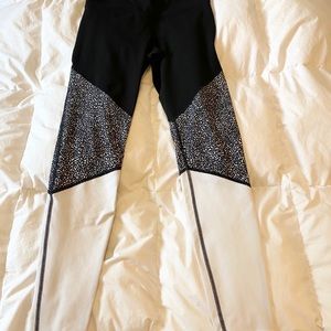 Old navy full length athletic leggings M